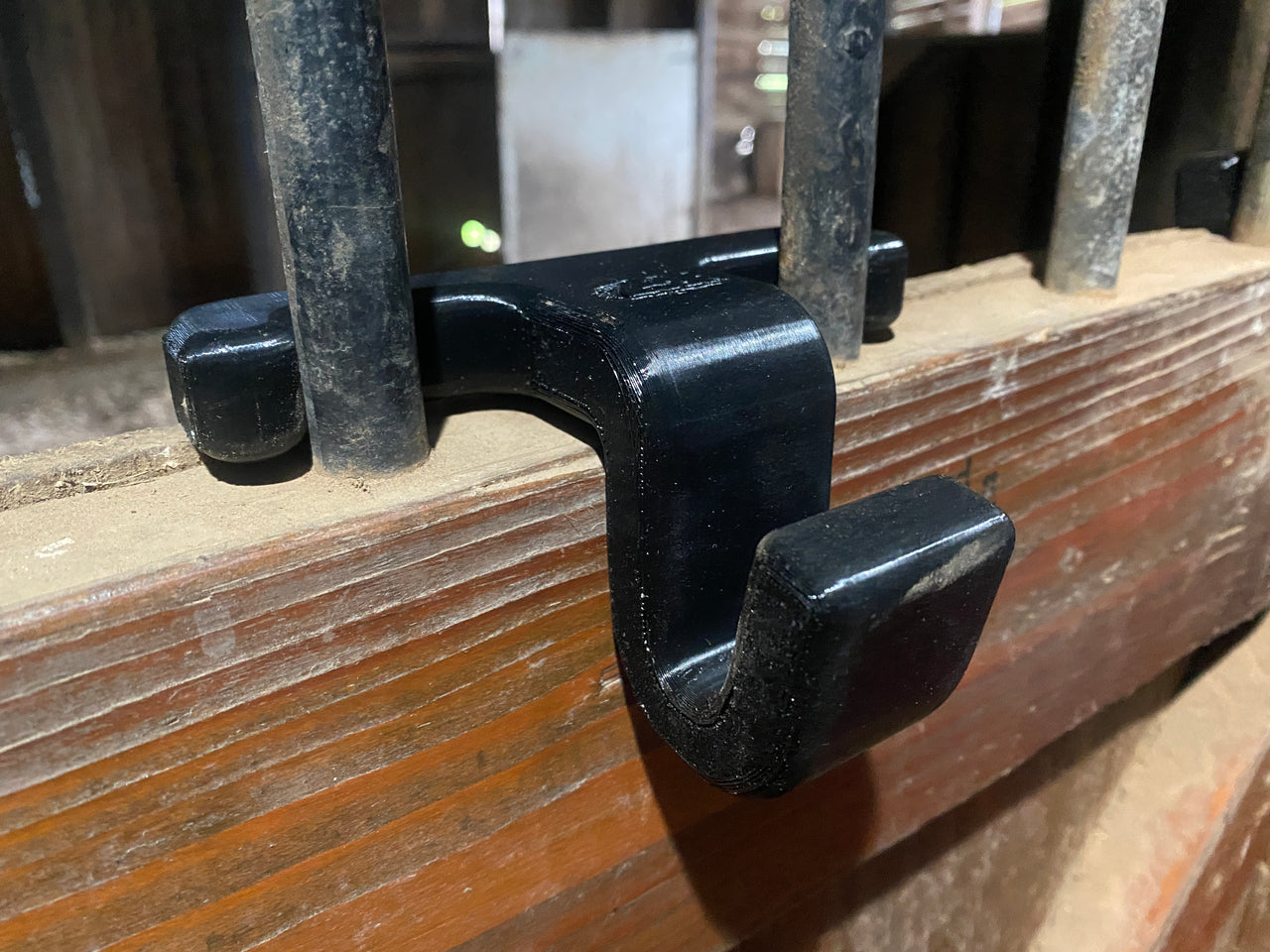 Instant Bucket Hook for Stall Bars