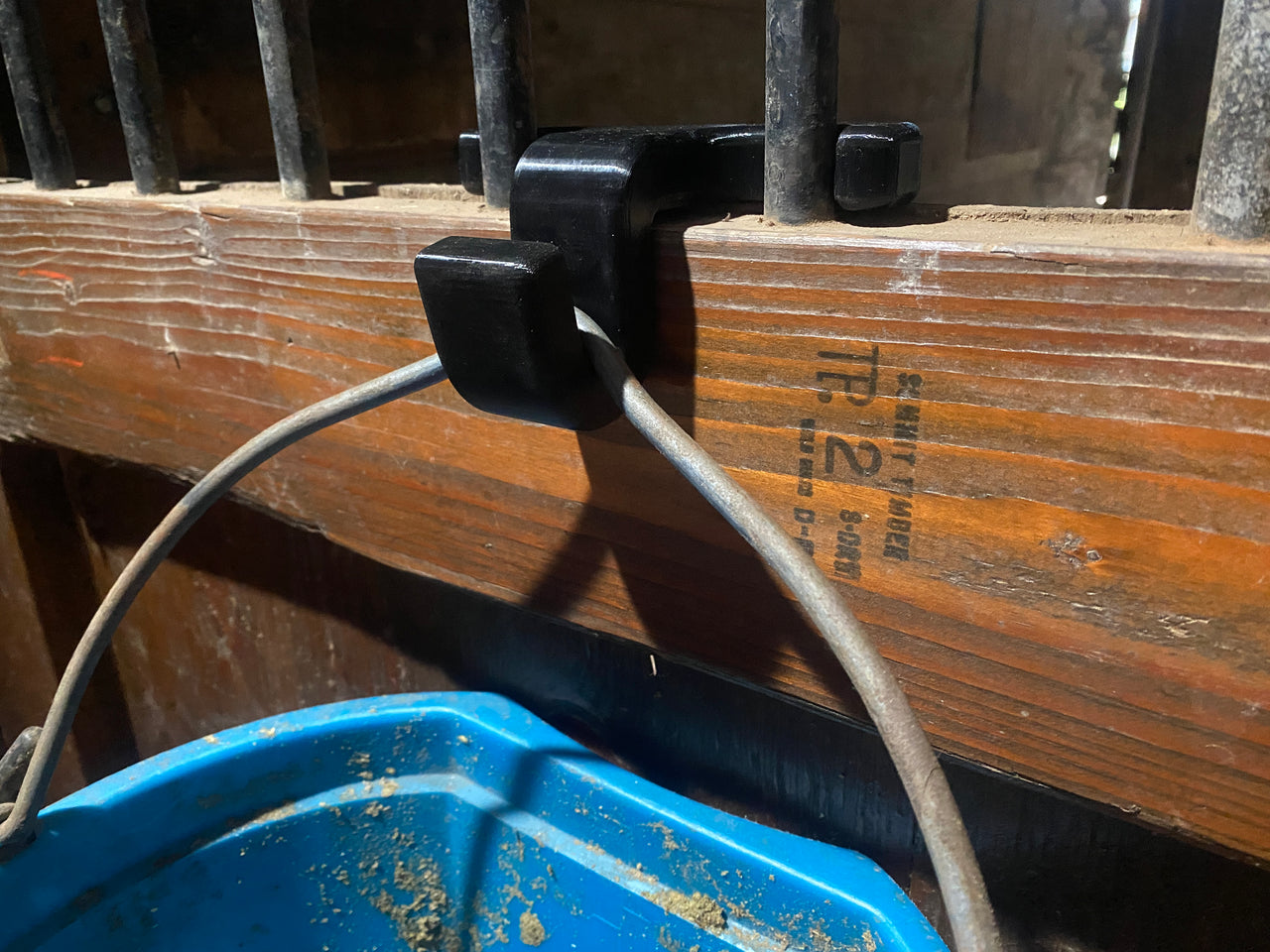 Instant Bucket Hook for Stall Bars